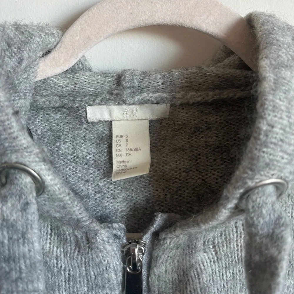 H&M Wool-Blended Gray Zip-Up Hoodie - Picture 7 of 10